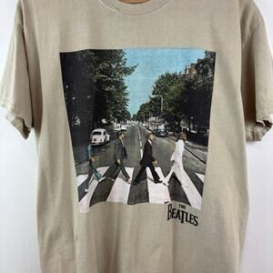 The Beatles Abbey Road Graphic Tee Size M/L